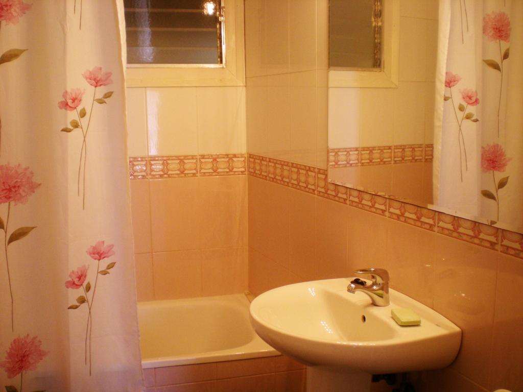 Апартаменты Acapulco Sol Central Lloret Льорет-де-Мар Экстерьер фото